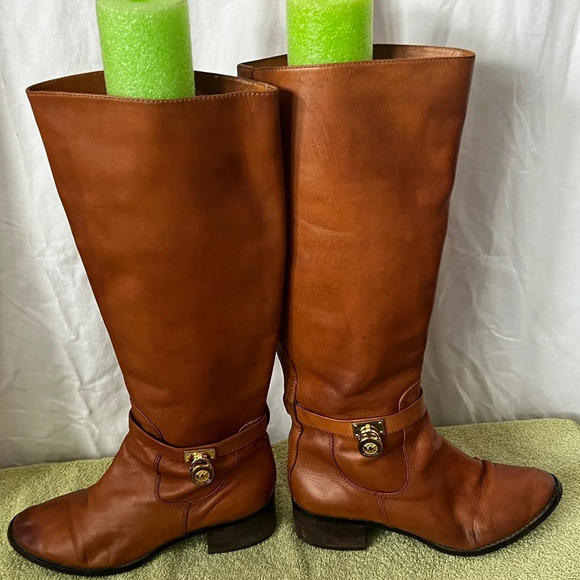 Michael Kors Hamilton Boot Riding 7M Leather Brown Tall Stacked Heel Charm Zip - Picture 4 of 9